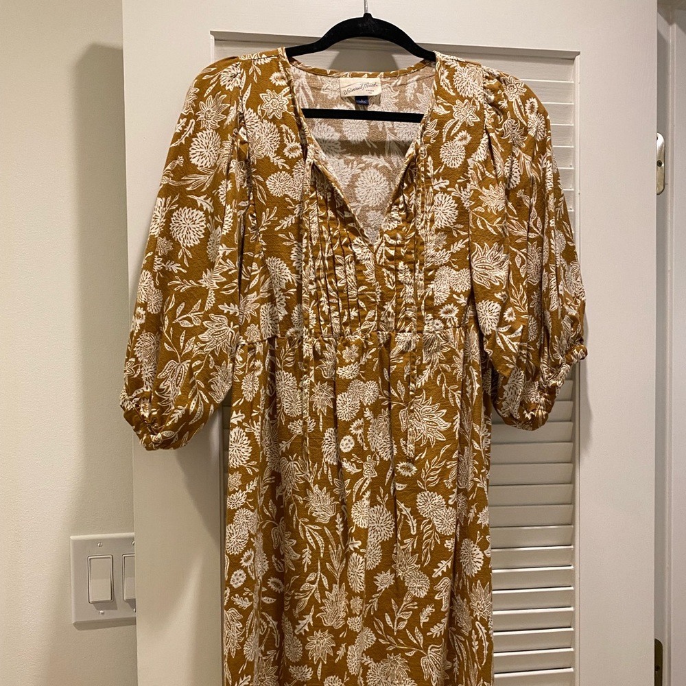 Universal Thread Puff-Sleeve Floral Dress